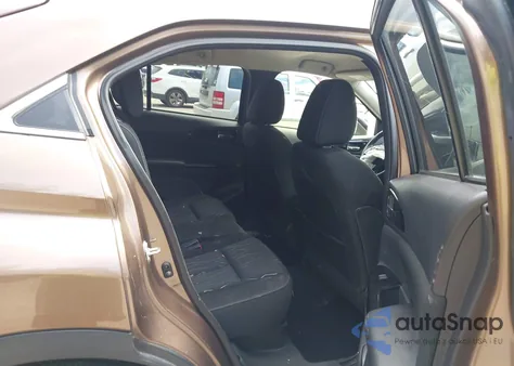 2018 Mitsubishi Eclipse Cross Se z USA, uszkodzony, nr VIN JA4AT5AA9JZ037944